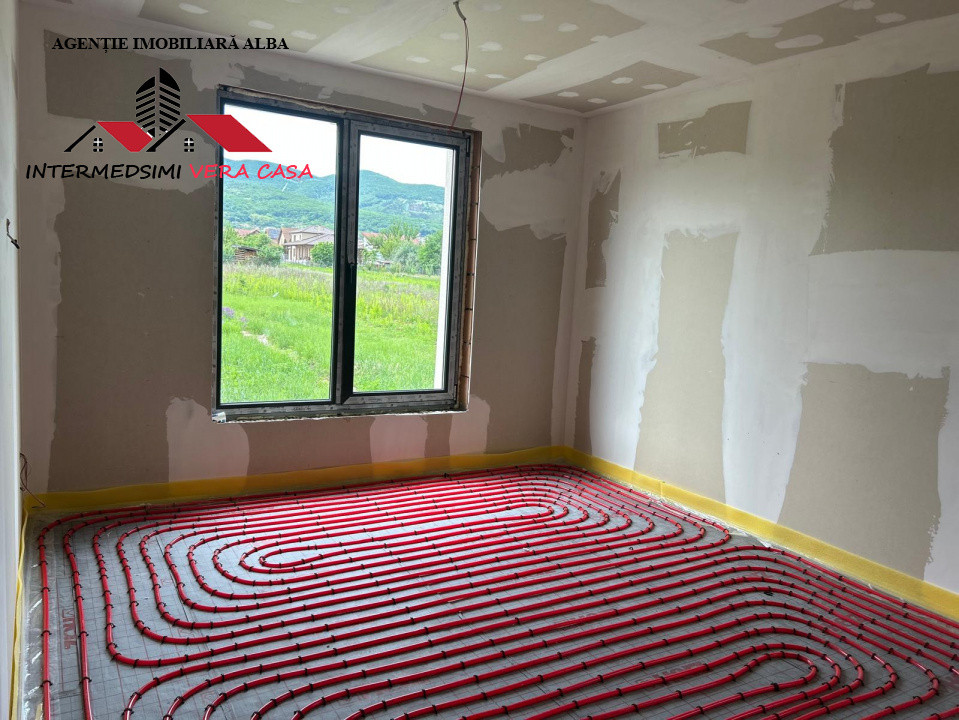 Casa noua 4 camere, 2 bai de vanzare Alba- Micesti partea dreapta.