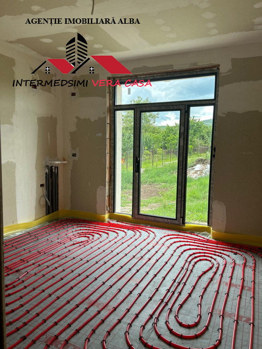 Casa noua 4 camere, 2 bai de vanzare Alba- Micesti partea dreapta.