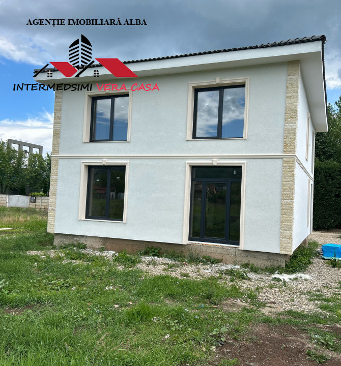 Casa noua 4 camere, 2 bai de vanzare Alba- Micesti partea dreapta.