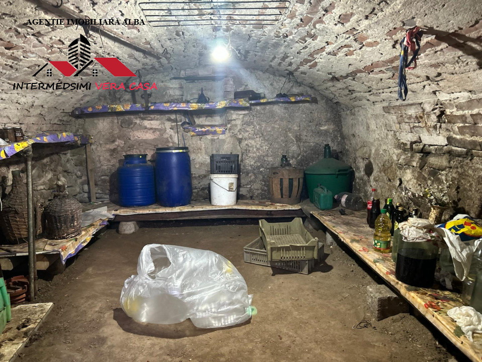 Casa 7 camere de vanzare in Lancram Jud Alba