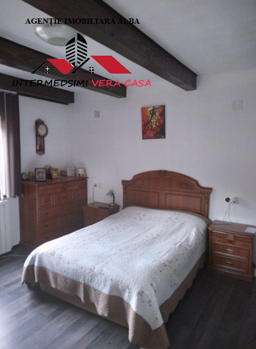 Casa nou 7 camere 3 bai de vanzare in Ampoita Jud Alba