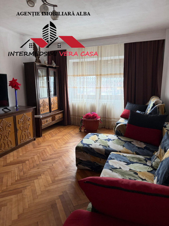 Apartamenyt 3 camere 2 bai de vanzare Alba iulia ( McDonalds)