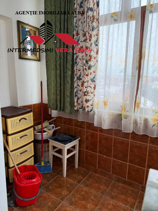 Apartamenyt 3 camere 2 bai de vanzare Alba iulia ( McDonalds)