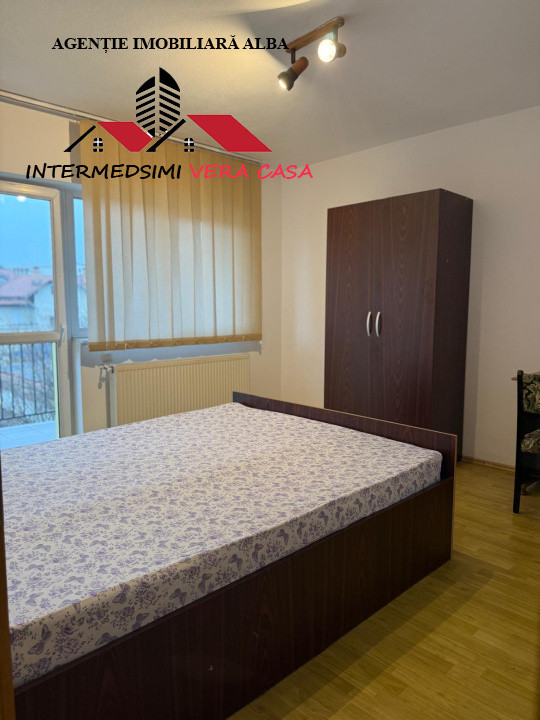 Apartament ET 1 cu 3 camere 2 bai de inchiriat Alba iulia zona Centru