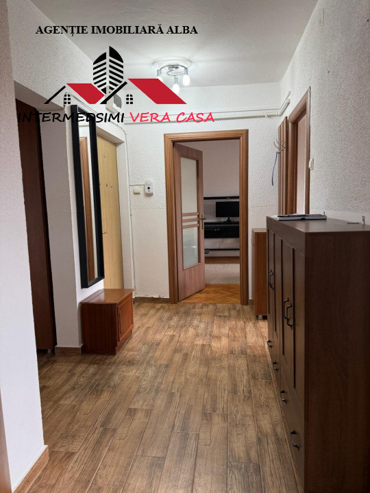 Apartament 3 camere 2 bai de vanzare Alba iulia Cetate zona Mercur
