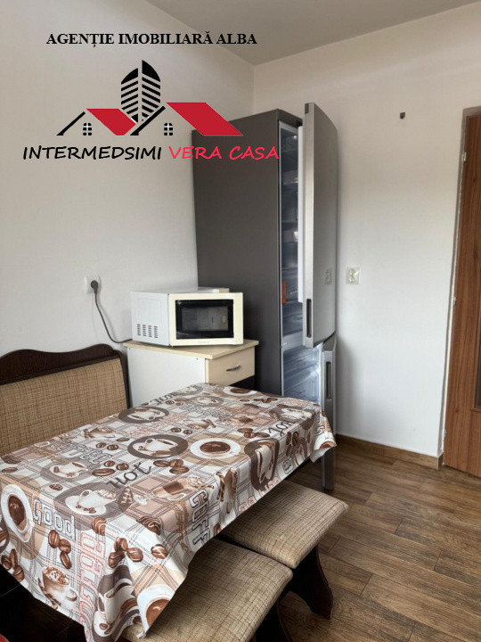 Apartament 3 camere 2 bai de vanzare Alba iulia Cetate zona Mercur