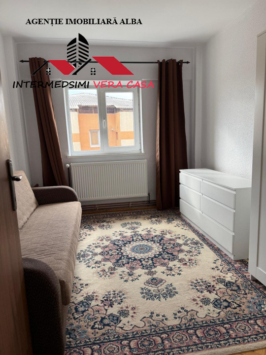 Apartament 3 camere 2 bai de vanzare Alba iulia Cetate zona Mercur