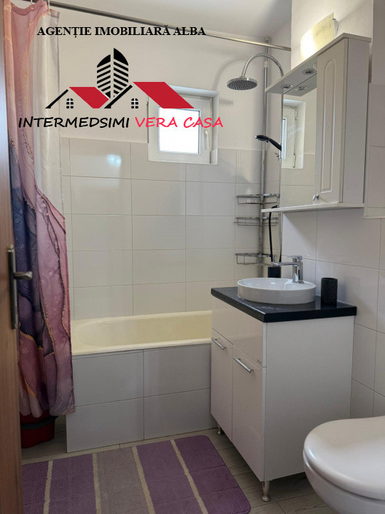 Apartament 3 camere 2 bai de vanzare Alba iulia Cetate zona Mercur