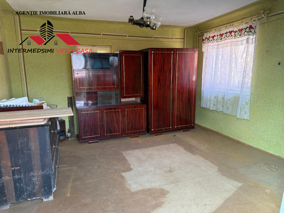 Casa si anexe cu un teren de 7701 mp de vanzare in Stauini  Jud Alba