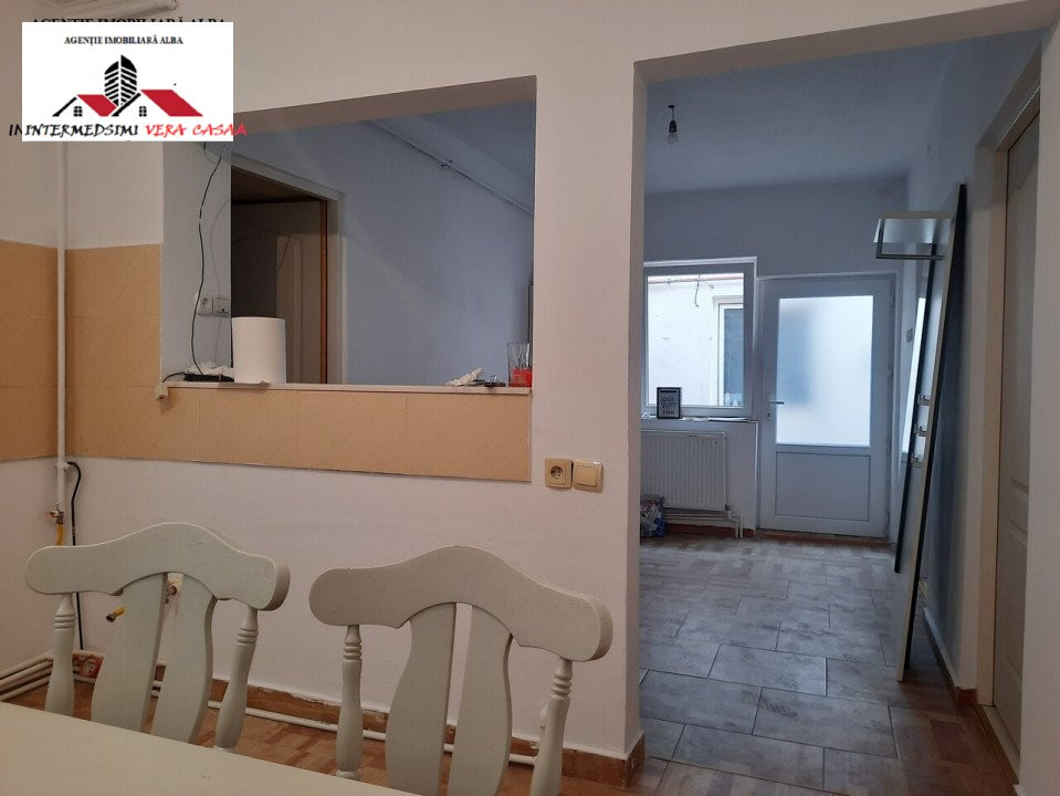 OFERTA! Casa cu 3 camere 63 mp de vanzare Sebes zona Centru 