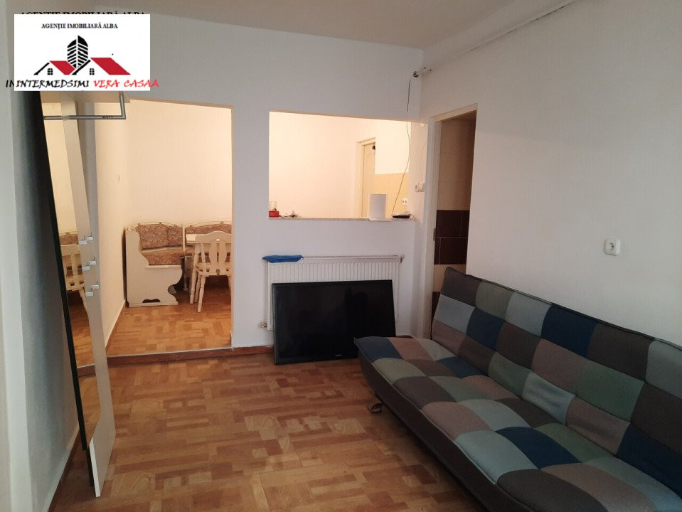 OFERTA! Casa cu 3 camere 63 mp de vanzare Sebes zona Centru 