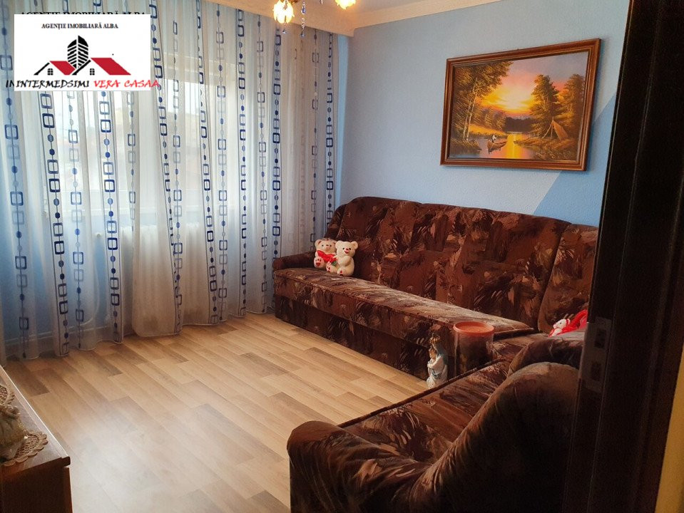 OFERTA! Apartament de vanzare ET 1, 3 camere, 2 bai Alba Iulia sub Stadion