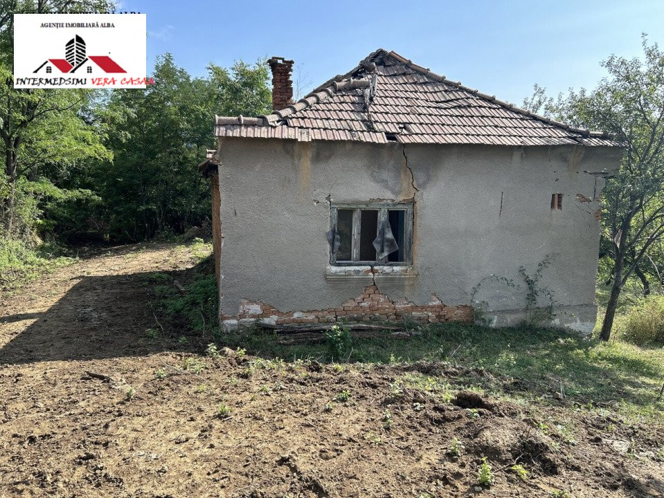 OFERTA! Casa de vanzare, teren 21084  mp Inuri Alba Iulia