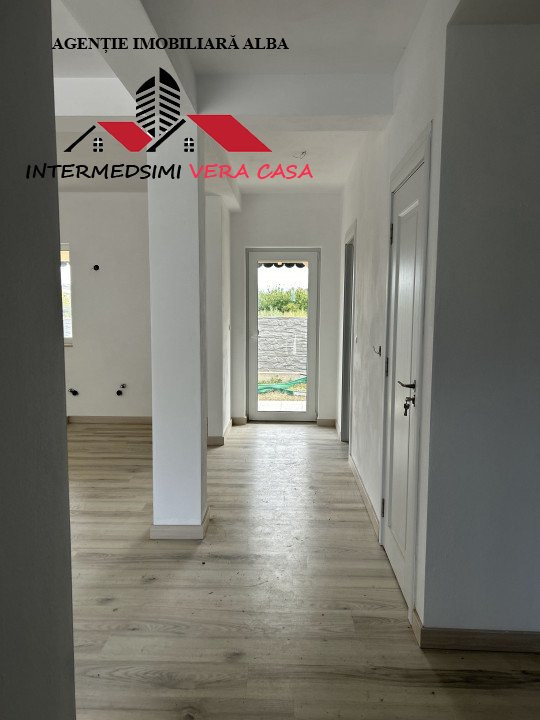 OFERTA! Casa insiruita 4 camere 110 mp de vanzare Alba- Micesti partea dreapta