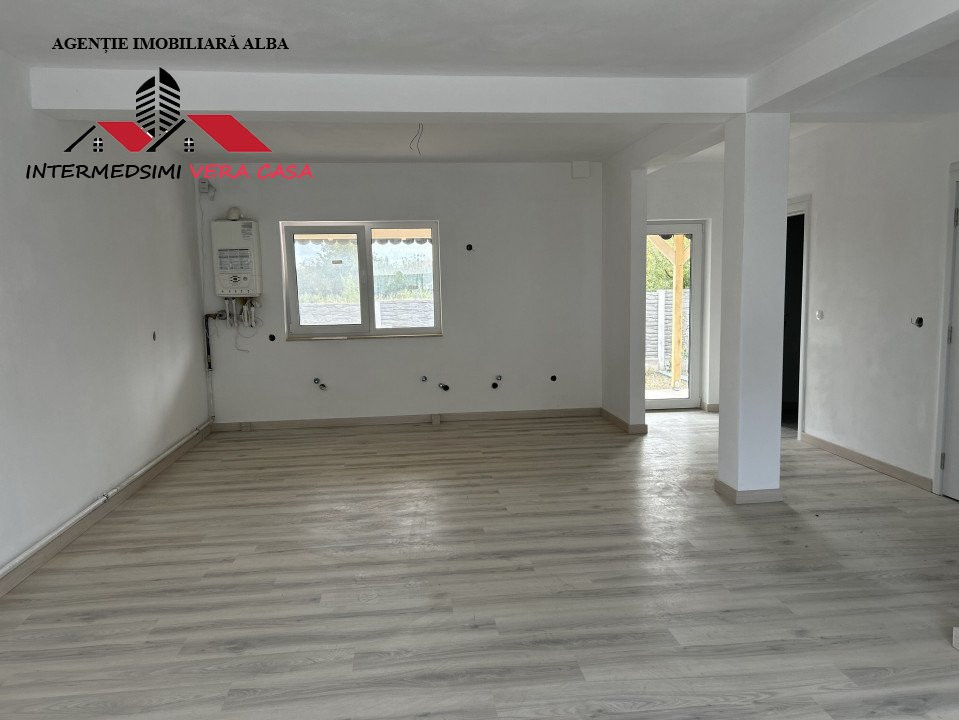 OFERTA! Casa insiruita 4 camere 110 mp de vanzare Alba- Micesti partea dreapta