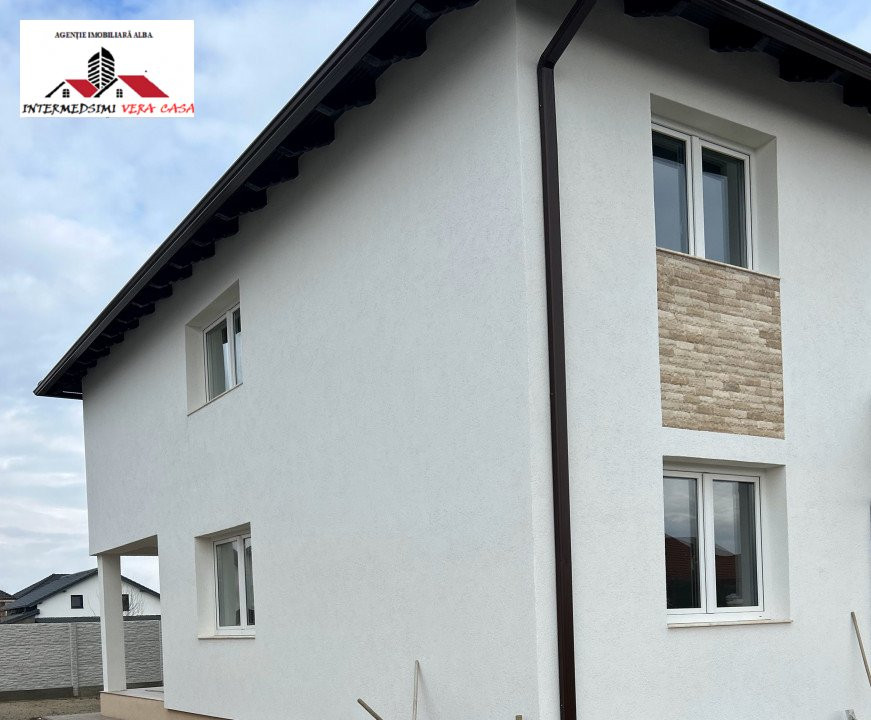 Duplex modern 5 camere, 3 bai, 120 mu de vanzare Alba zona Dealu Furcilor 