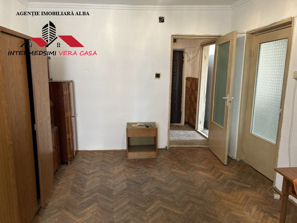 Apartament decomandat 2 camere 51 mp de vanzare Alba - Cetate 