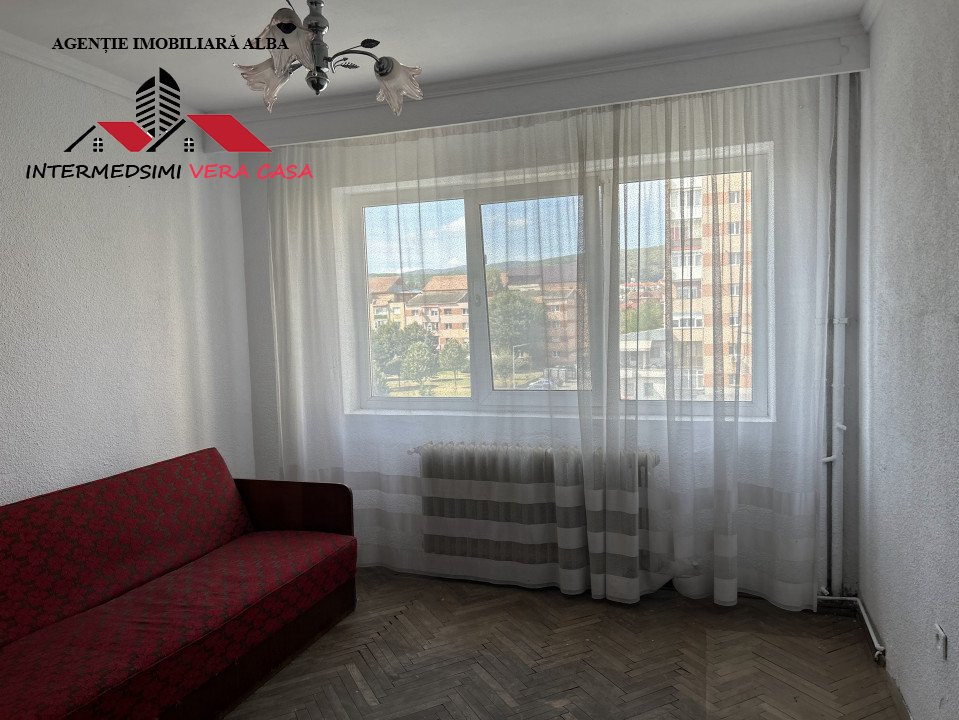 Apartament decomandat 2 camere 51 mp de vanzare Alba - Cetate 