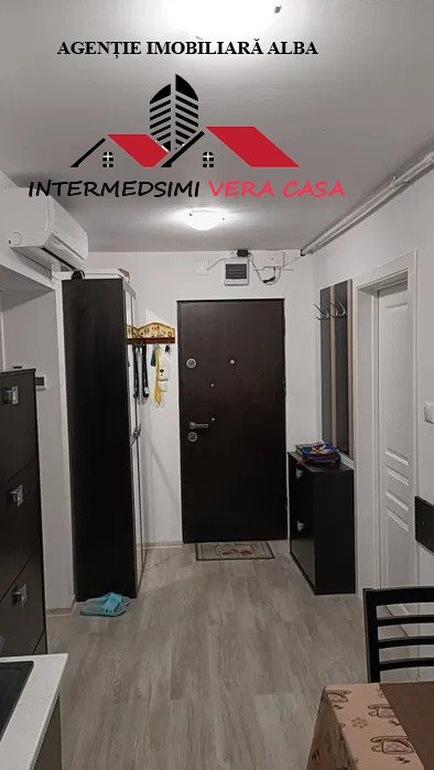 Apartament 2 camere decomandat 50 mp , Et 2 renovat , sub stadion partea dreapta