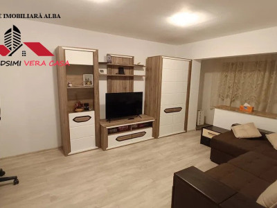 Apartament 2 camere decomandat 50 mp , Et 2 renovat , sub stadion partea dreapta