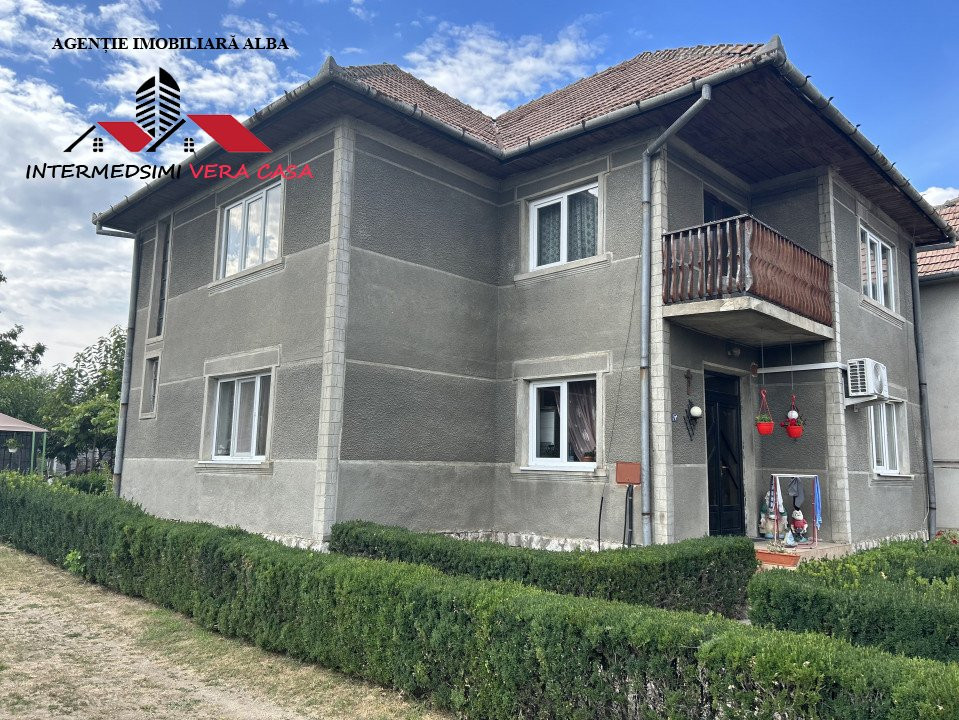 Casa 6 camere 180 mu de vanzare in Alba Iulia vizavi de Alba Mall