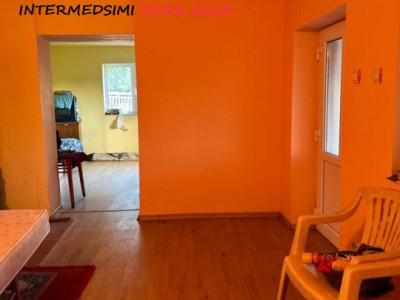 Casa 4 camere de vanzare in Ohaba Jud Alba