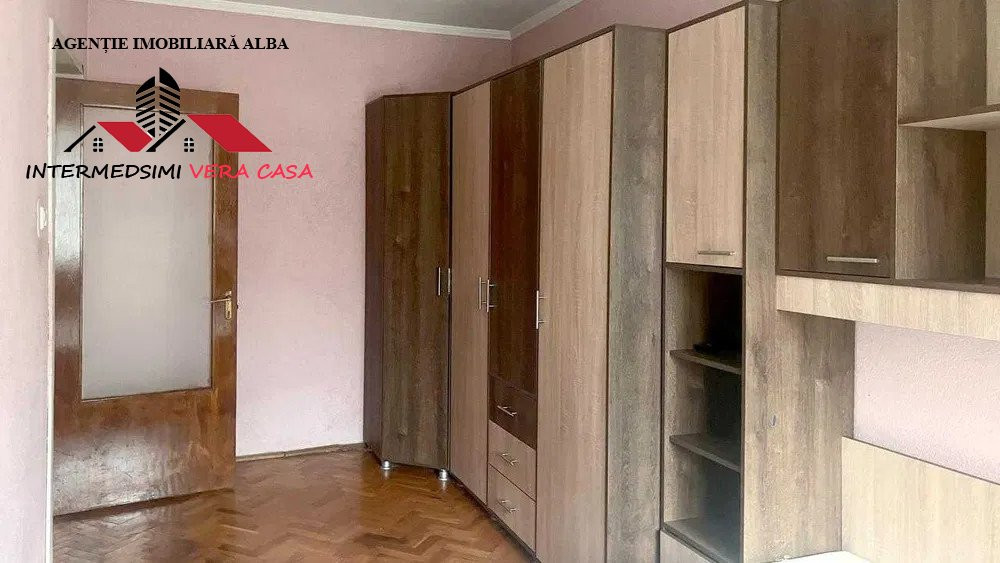 Apartament 3 camere Et 2 decomandat 71 mp Alba iulia zona Centru 