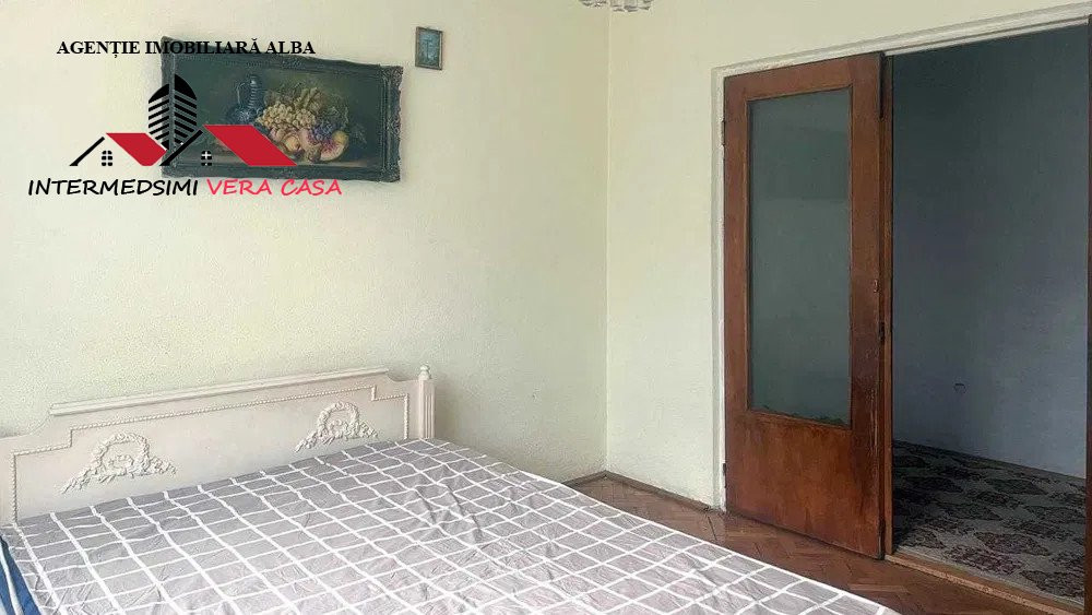 Apartament 3 camere Et 2 decomandat 71 mp Alba iulia zona Centru 