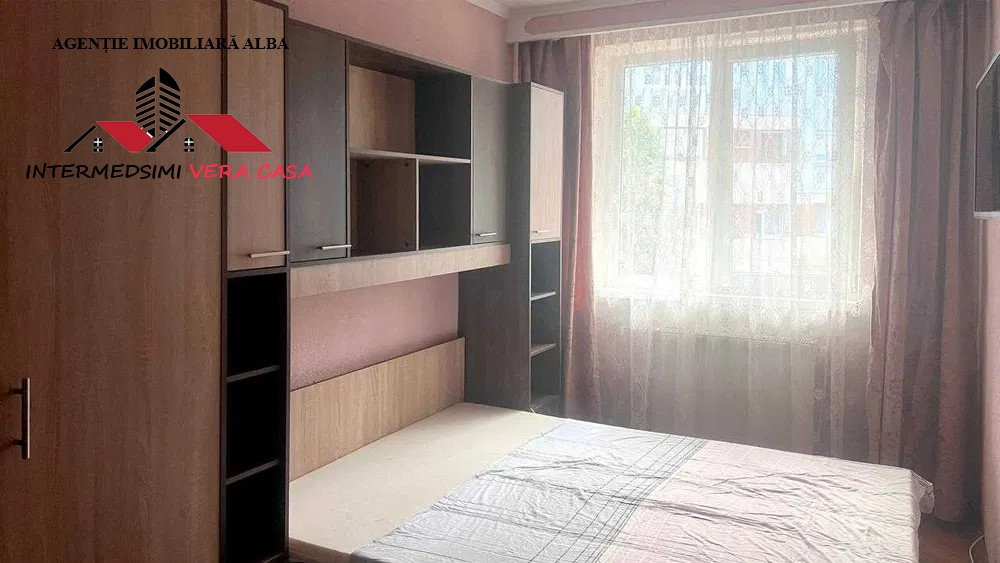 Apartament 3 camere Et 2 decomandat 71 mp Alba iulia zona Centru 